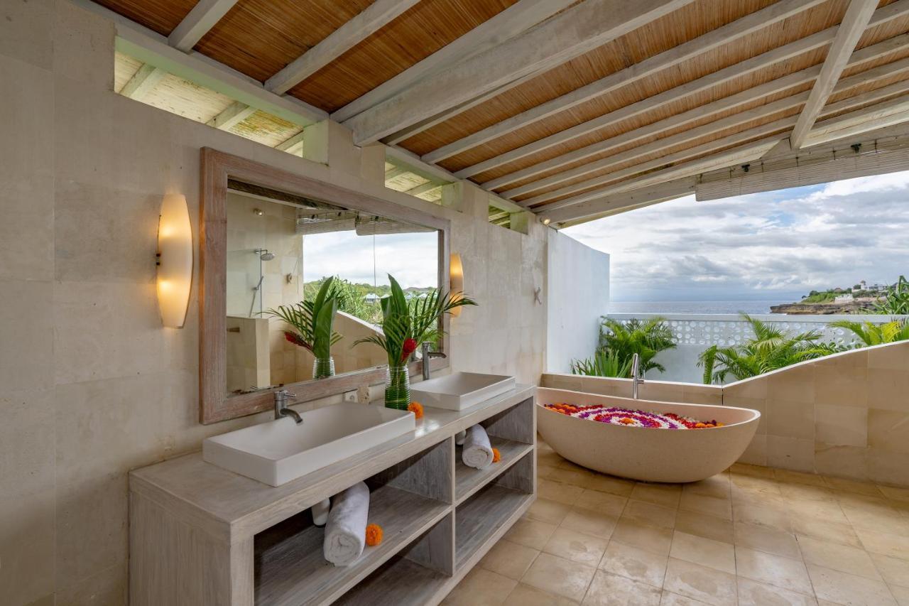 Casa Del Mar Villa Nusa Lembongan  Exterior photo